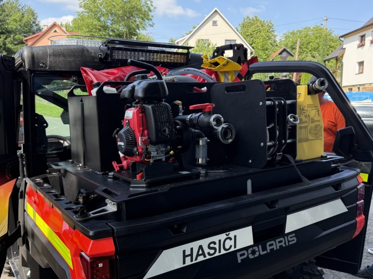 Better late than never: UTVs delivered to Bílovice, Troubky, Študlov, Kostelany and Obrataň